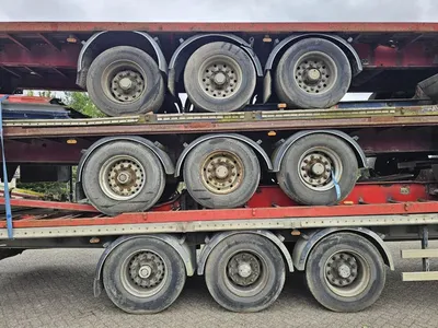 Fruehauf SMB Stapel van 5 - Fruehauf SMB Platte Oplegger – 3 Assen – Luchtvering – 28 Ton Laadvermogen – Klaar voor Export — photo 9 of 16