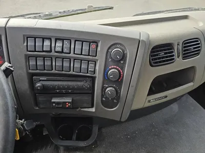 Renault Premium 270 DXI – 4x2 – Schuifzeil – Handgeschakeld – Distributie — photo 12 of 20