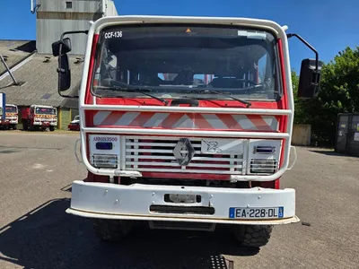 Renault M210 Brandweerwagen 2000 – 4x4 – Dubbele Cabine — photo 2 of 20