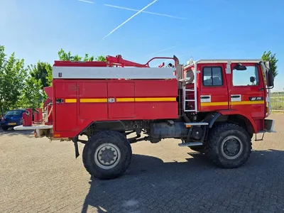 Renault M210 Brandweerwagen 2000 – 4x4 – Dubbele Cabine — photo 4 of 20