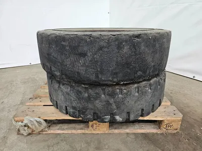 Michelin Full Rubber Band – Massieve Heftruckband – Solid Tire – Industrieel — photo 2 of 5