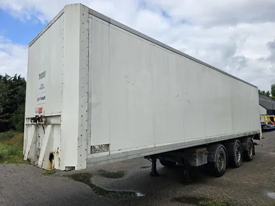 Moeyersons Gesloten Oplegger 2009 - 3x stuuras - Mercedes assen - Schijfremmen - Luchtvering - Dhollandia Laadklep - Boxtrailer — photo 1 of 20
