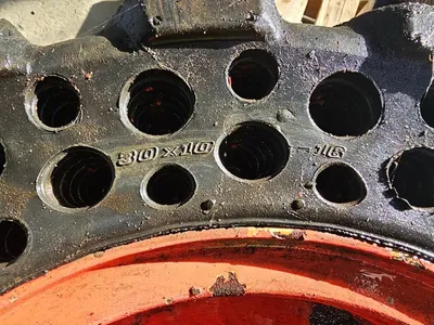Michelin 30x10-16 Banden met Velgen – Set – Skidsteer / Minishovel – Heavy Duty — photo 4 of 4