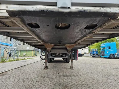 Fruehauf Schuifzeil Oplegger – 3 Assen – 2017 – Curtainsider / Tautliner — photo 12 of 20