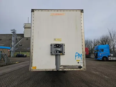 Fruehauf Gesloten Oplegger – FST4 – 3 Assen – Laadklep – Box Trailer - Schijfremmen - Luchtvering - Liftas - 2013 — photo 2 of 18