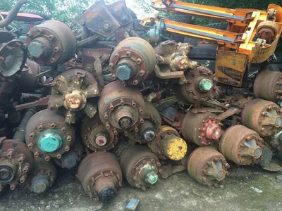 MISCELLANEOUS 50 Axles oplegger assen — photo 5 of 9