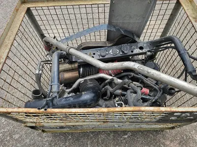 MAN Box with truck parts Bak met MAN vrachtwagen onderdelen — photo 9 of 9
