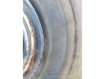 Michelin 29.5 R29 Band – EM Band – Zwaar Materieel – Goede Staat – ±2300 KG — photo 8 of 9
