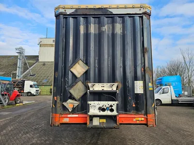 Krone 3-assige Schuifzeiltrailer - BPW - Trommelremmen - Luchtvering - 445/45 R19.5 - 39 Ton - Mega - 2014 — photo 2 of 12