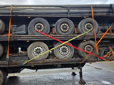 Van Hool 3B2011 - BPW - DISC Stapel van 5 3-assige schuifzeiltrailers - Luchtvering - Schijfremmen - 39 Ton - 2007 - Klaar voor Export — photo 15 of 17