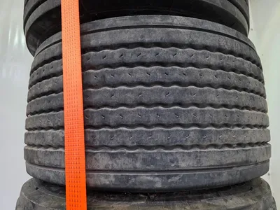 Michelin 445/45 R19.5 Band – Trailer Band – Goede Staat – Direct Inzetbaar — photo 9 of 13