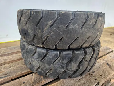 Michelin Starbil'X 7.00 R12 Band – Heftruck Band — photo 2 of 7