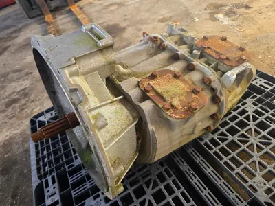 EATON Renault — photo 6 of 10