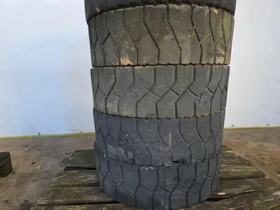 Gumasol Softy 300-15 Bandenset – Volrubber Heftruckband — photo 3 of 7
