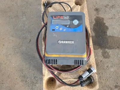 Hawker LifeTech EK48 Heftruck Batterijlader EnerSys — photo 2 of 8