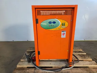 Richter SE 48V 100A Acculader - Industriële Heftruck Batterijlader — photo 1 of 9