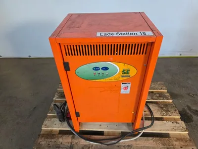 Richter SE 48V 100A Acculader - Industriële Heftruck Batterijlader — photo 2 of 9