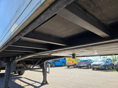 LAG 3-assige gesloten oplegger - BPW assen - Liftas - Schijfremmen - Luchtvering - 2010 — photo 17 of 20