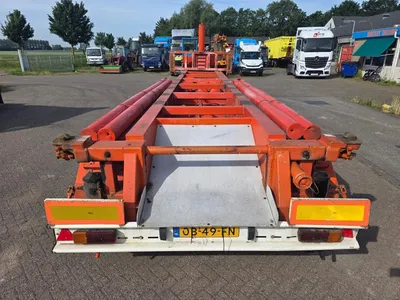 LAG 0-3-39 3 assige containerchassis - ROR assen - Trommelremmen - Luchtvering - Twistlock - Reserve band - 30 FT — photo 6 of 16