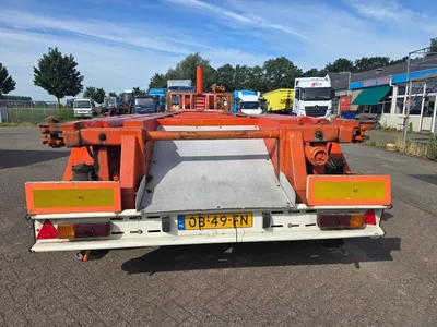 LAG 0-3-39 3 assige containerchassis - ROR assen - Trommelremmen - Luchtvering - Twistlock - Reserve band - 30 FT — photo 5 of 16