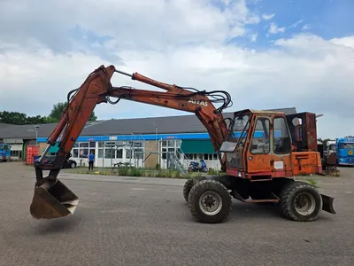 Atlas AB1302D Graafmachine – Bouwjaar 1978 – Deutz Motor – Robuuste Klassieker — photo 1 of 19