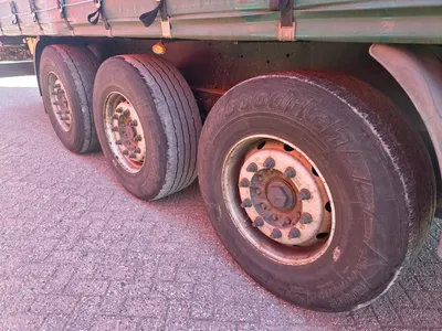 Kögel 3-assige zeilen oplegger - Mercedes assen - Schijfremmen - Luchtvering - Reserve wiel - 42 Ton - 2016 - Coil — photo 19 of 20